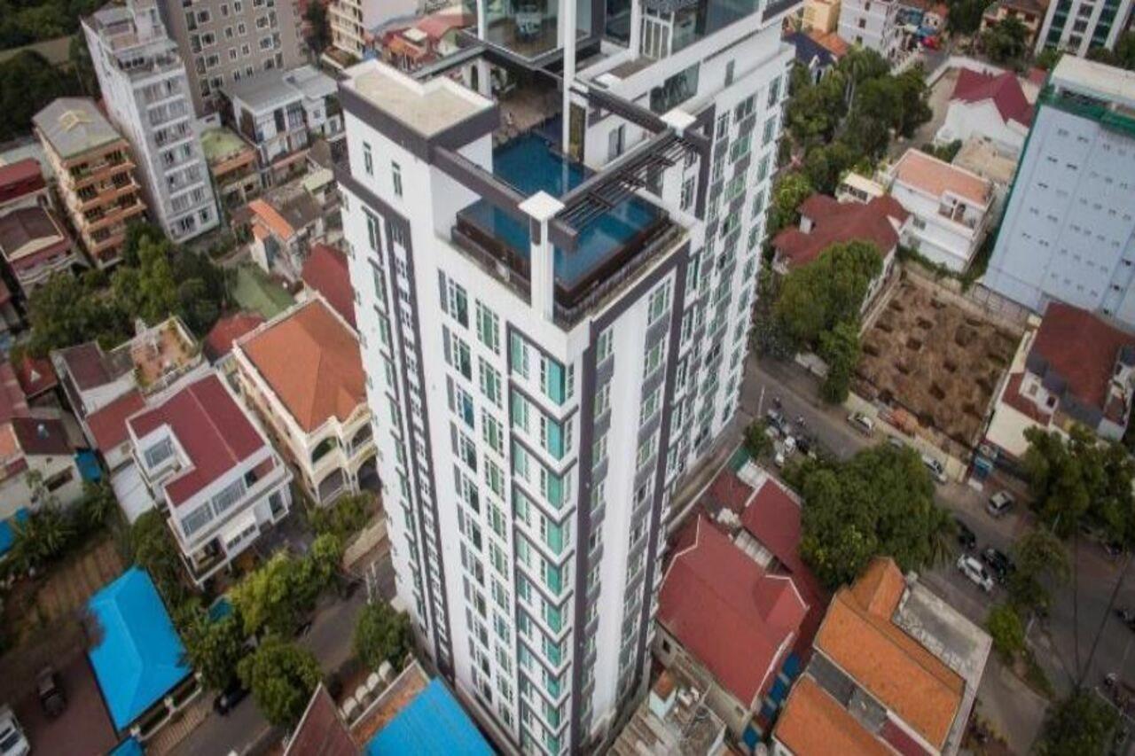 Naki Suites @ Silvertown Phnom-Penh Buitenkant foto