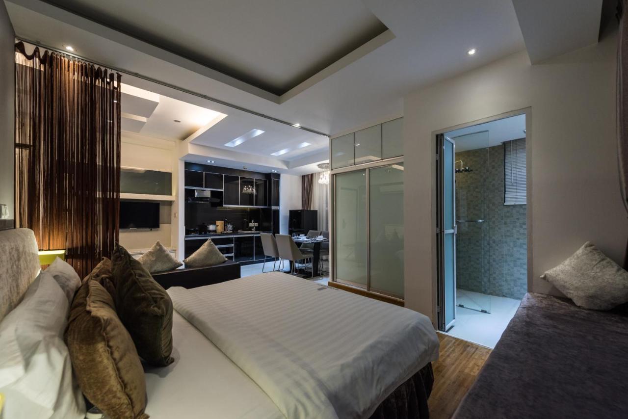Naki Suites @ Silvertown Phnom-Penh Buitenkant foto