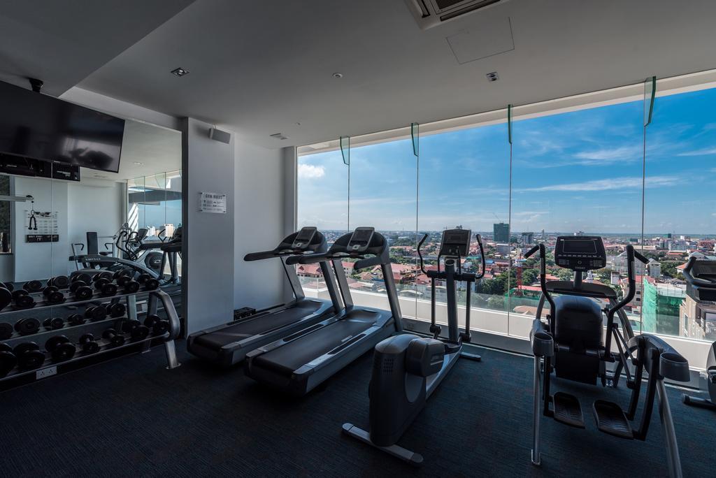 Naki Suites @ Silvertown Phnom-Penh Buitenkant foto